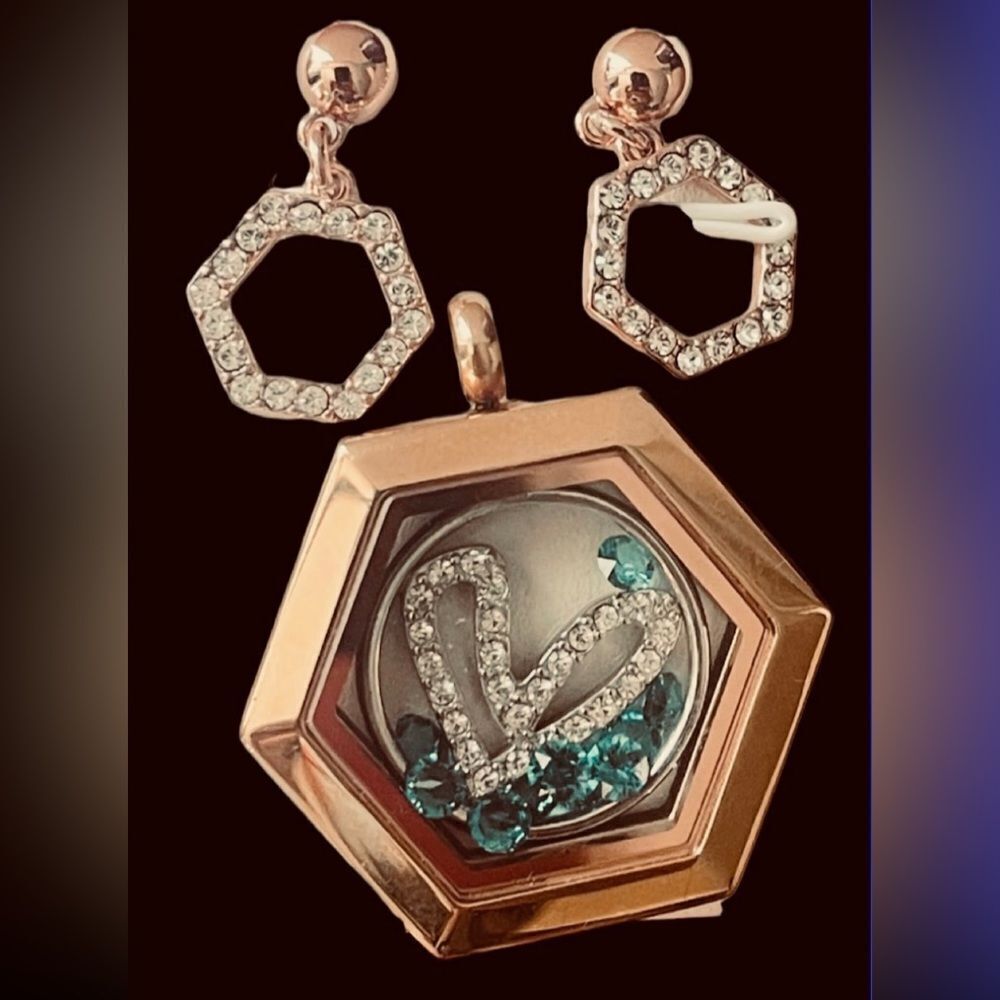 Origami Owl Rose Gold Locket with Swarovski Crystals & Earring Set